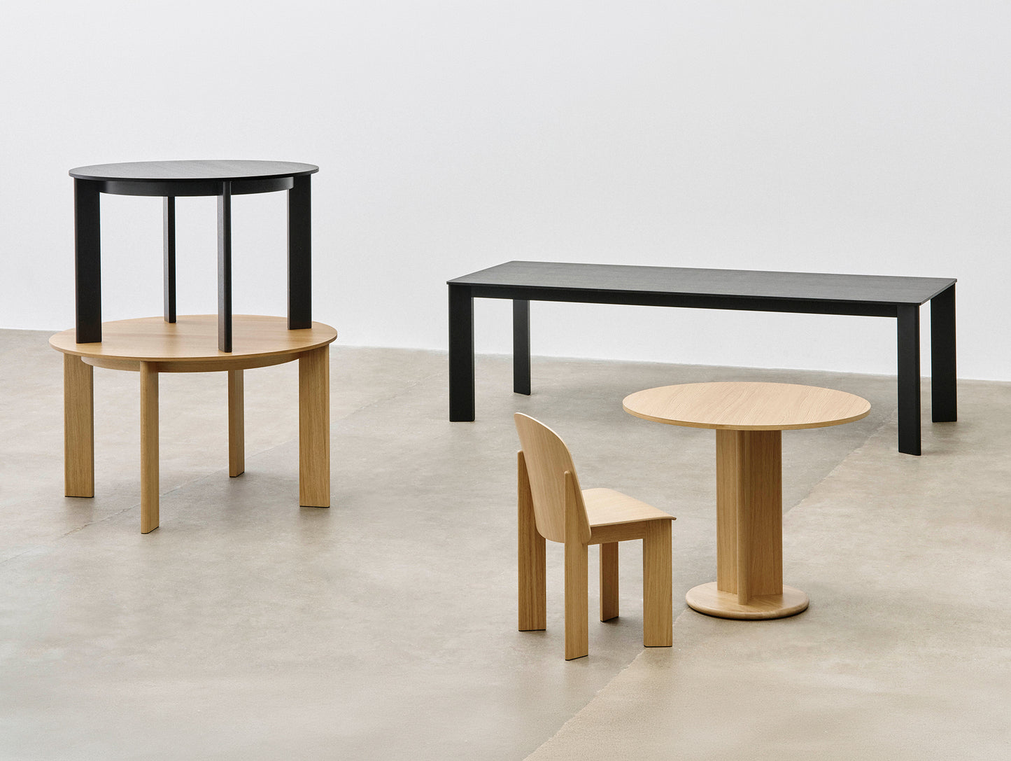 Chisel 25 Table - Round by HAY