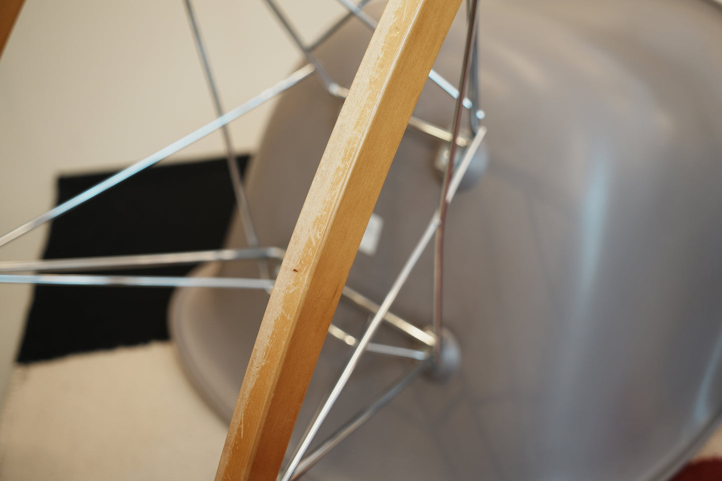 イームズ RAR プラスチック アームチェア RE