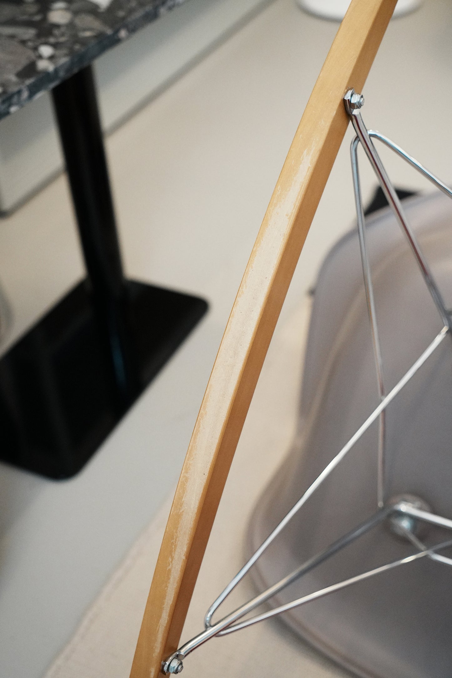 イームズ RAR プラスチック アームチェア RE