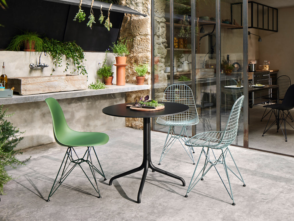 Vitra eames outlet wire chair