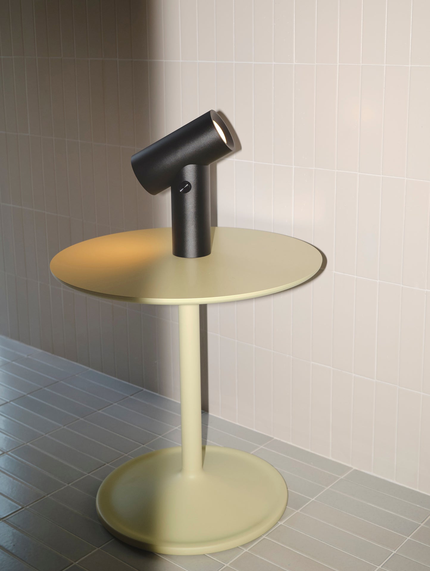 Soft Side Table by Muuto - Beige Green Laminate Top / Beige Green Aluminium Base