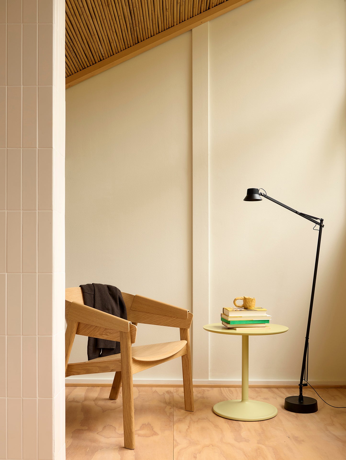 Soft Side Table by Muuto - Beige Green Laminate Top / Beige Green Aluminium Base