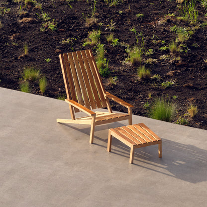 Between Lines Deck Chair by Fritz Hansen