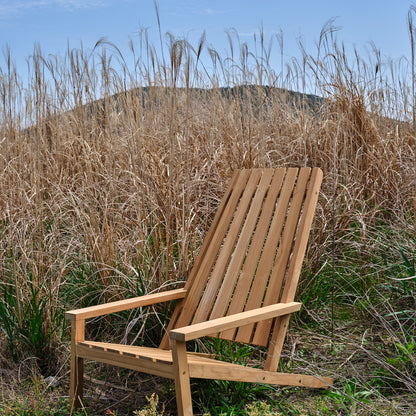 Between Lines Deck Chair by Fritz Hansen