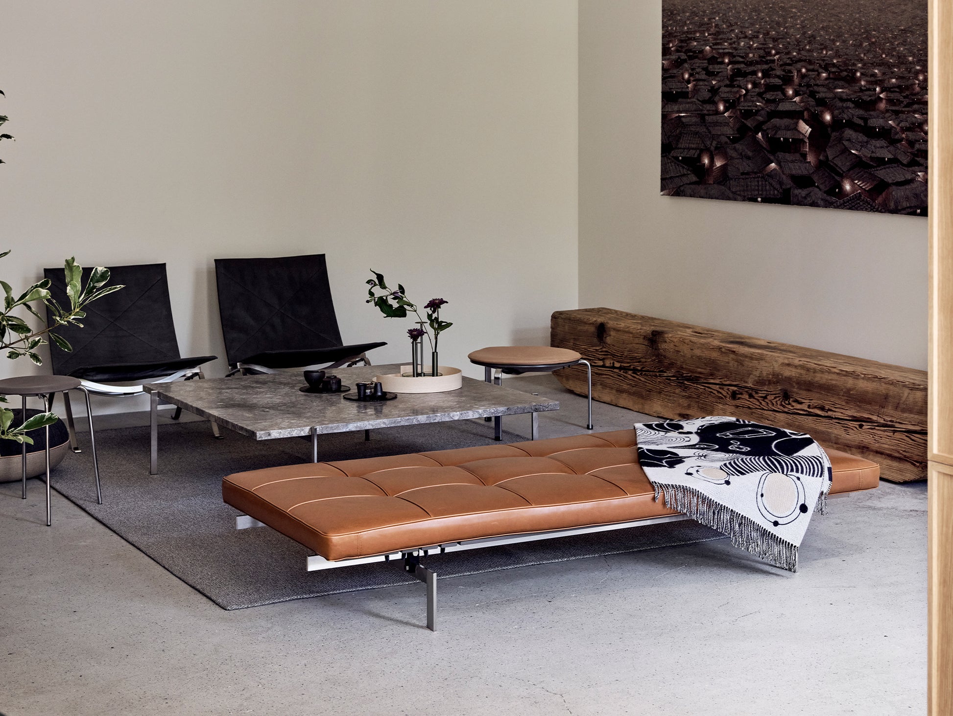 PK61A Coffee Table by Fritz Hansen - Grey Brown Marble Honed