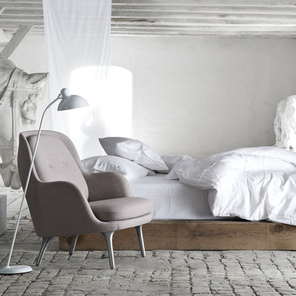 Fri Lounge Chair JH4 - Single Upholstery by Fritz Hansen / Sunniva 143