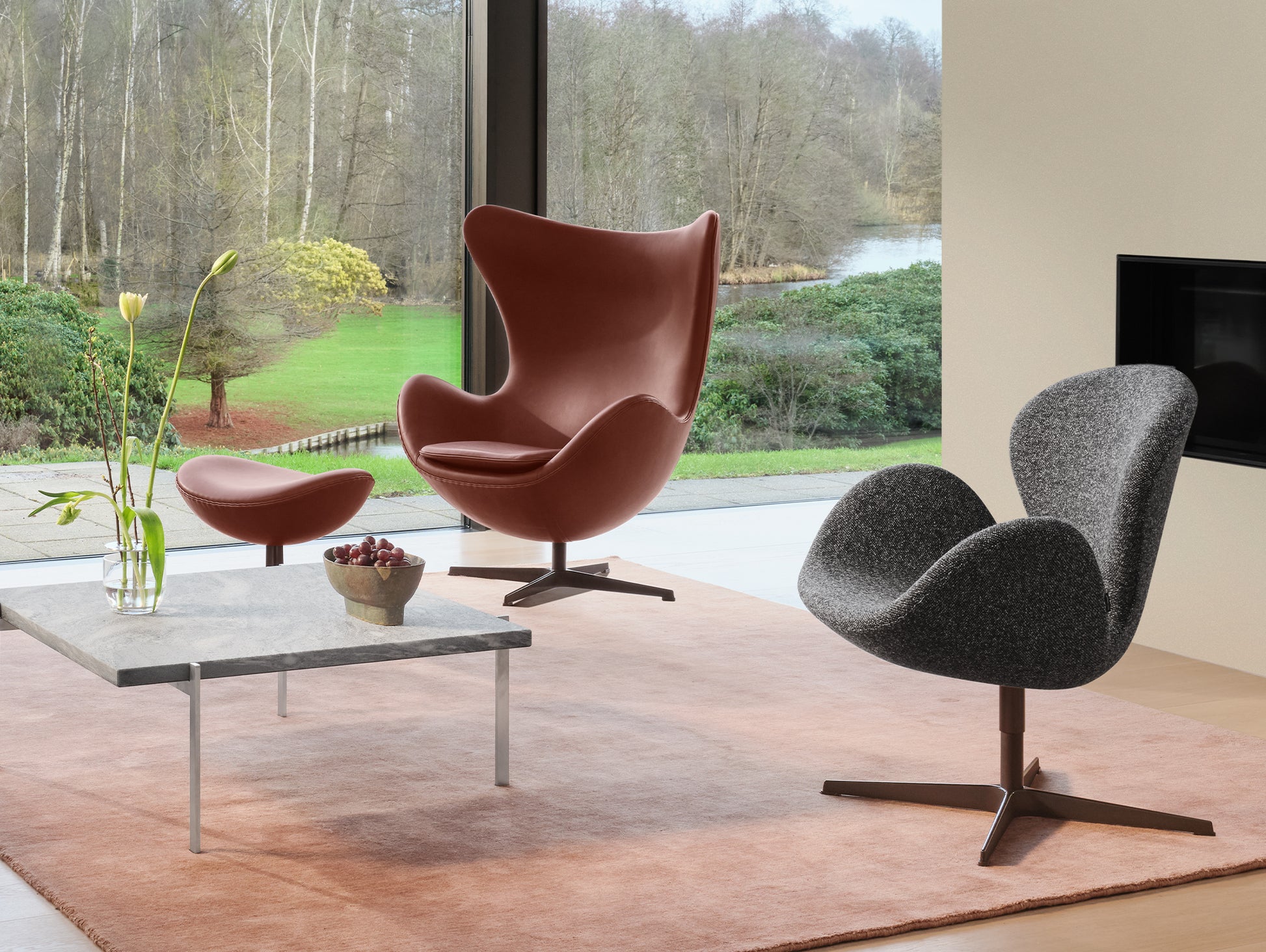 Egg Footstool by Fritz Hansen - Chestnut Grace Leather