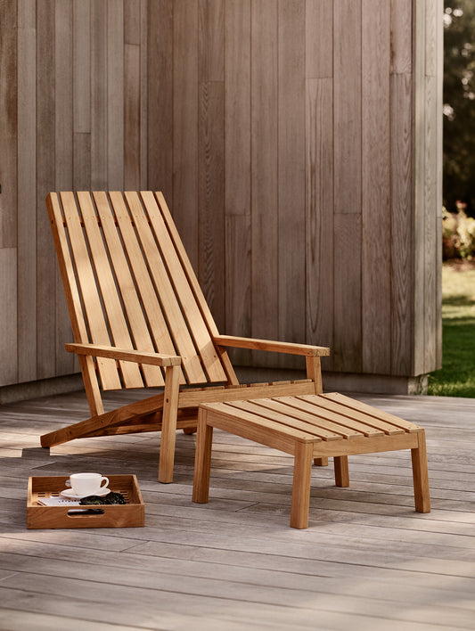 Between Lines Deck Chair by Fritz Hansen