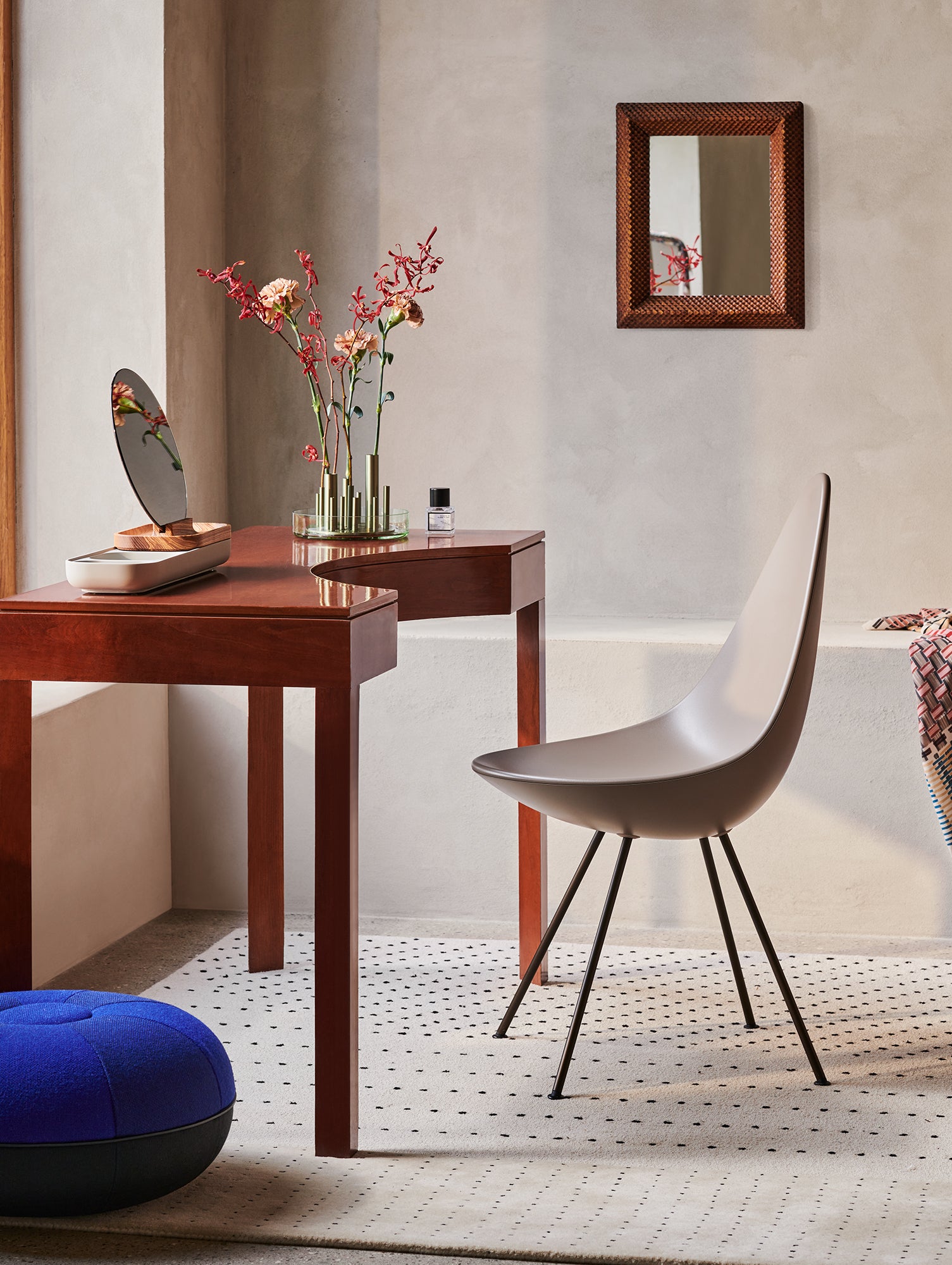 Drop Dining Chair Plastic (3110) by Fritz Hansen - Deep Clay  