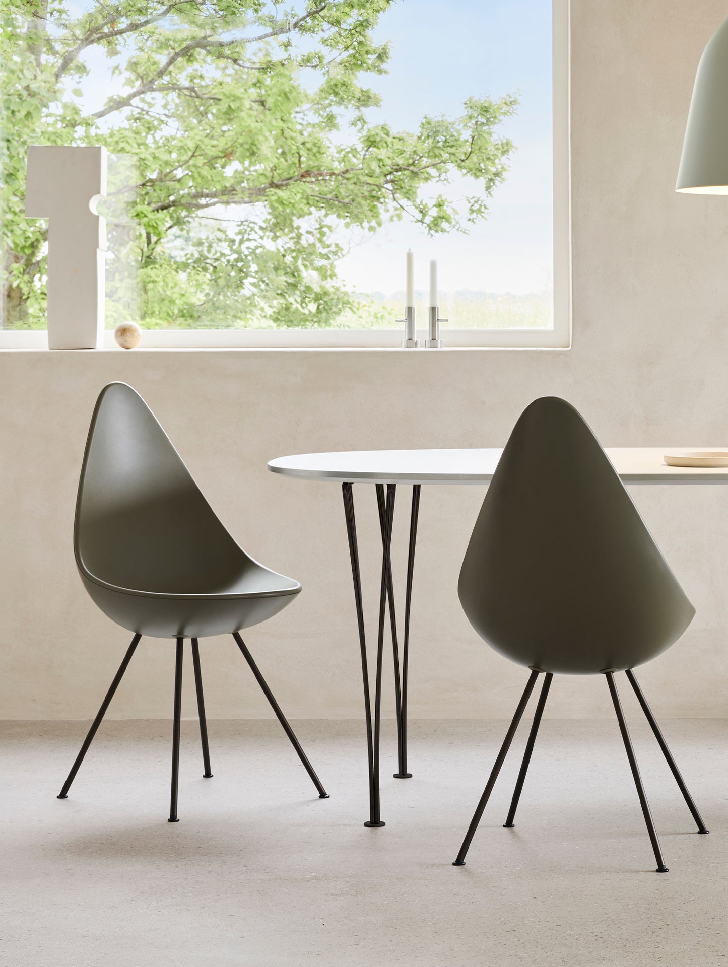 Drop Dining Chair Plastic (3110) by Fritz Hansen - Olive Green 
