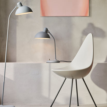 Drop Dining Chair Plastic (3110) by Fritz Hansen  