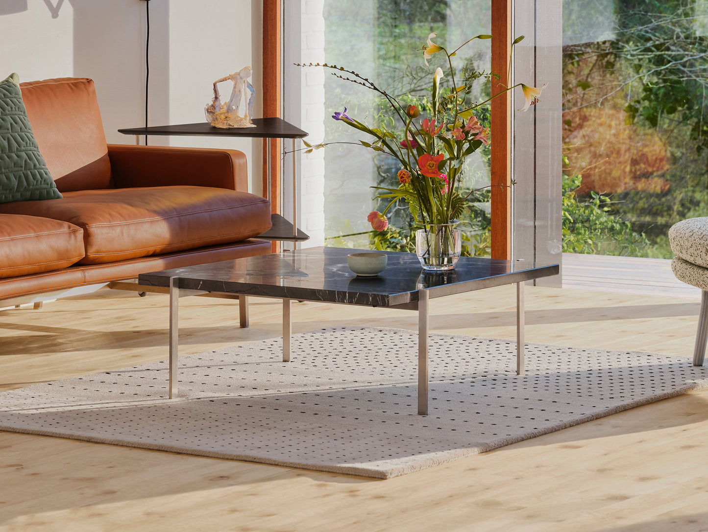 PK61 Coffee Table by Fritz Hansen - Black Marble Honed