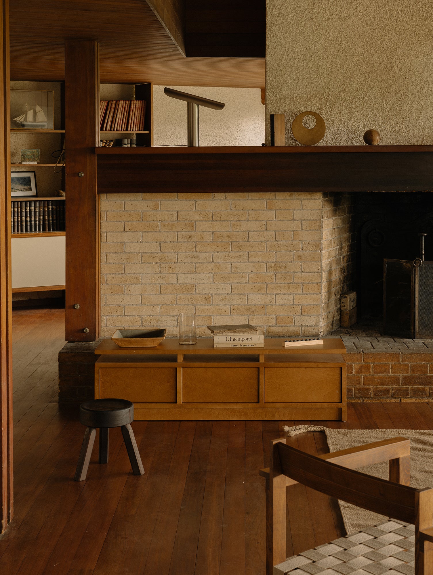 Ratio Console by Frama