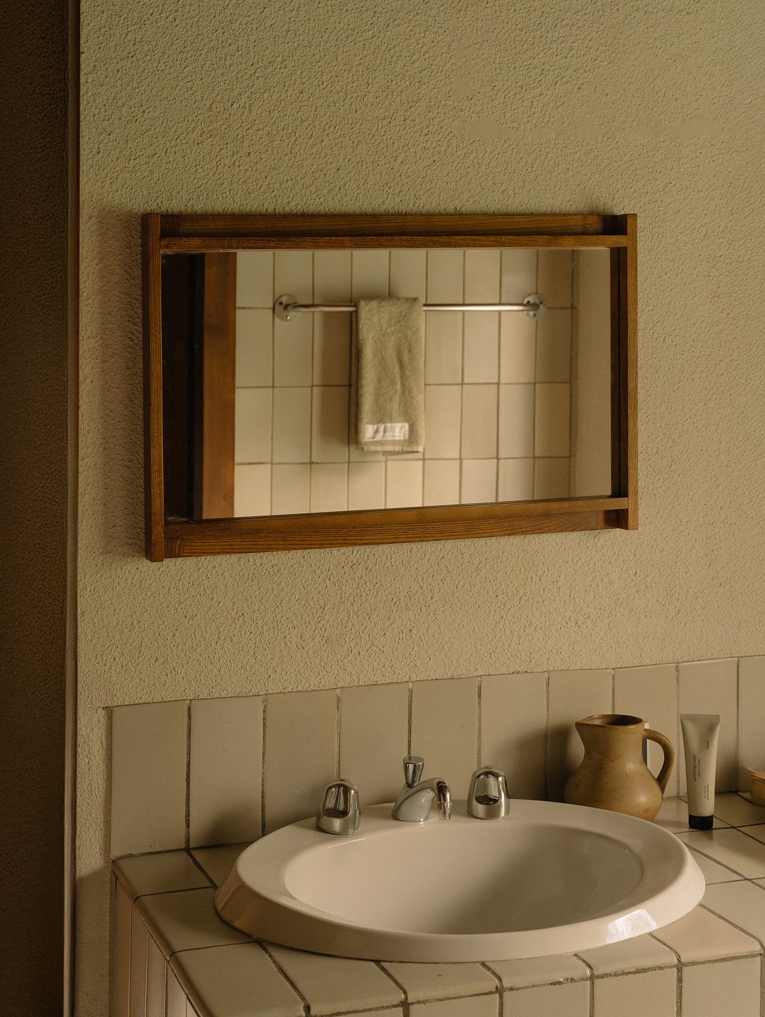 Symmetry Mirror by Frama - Small