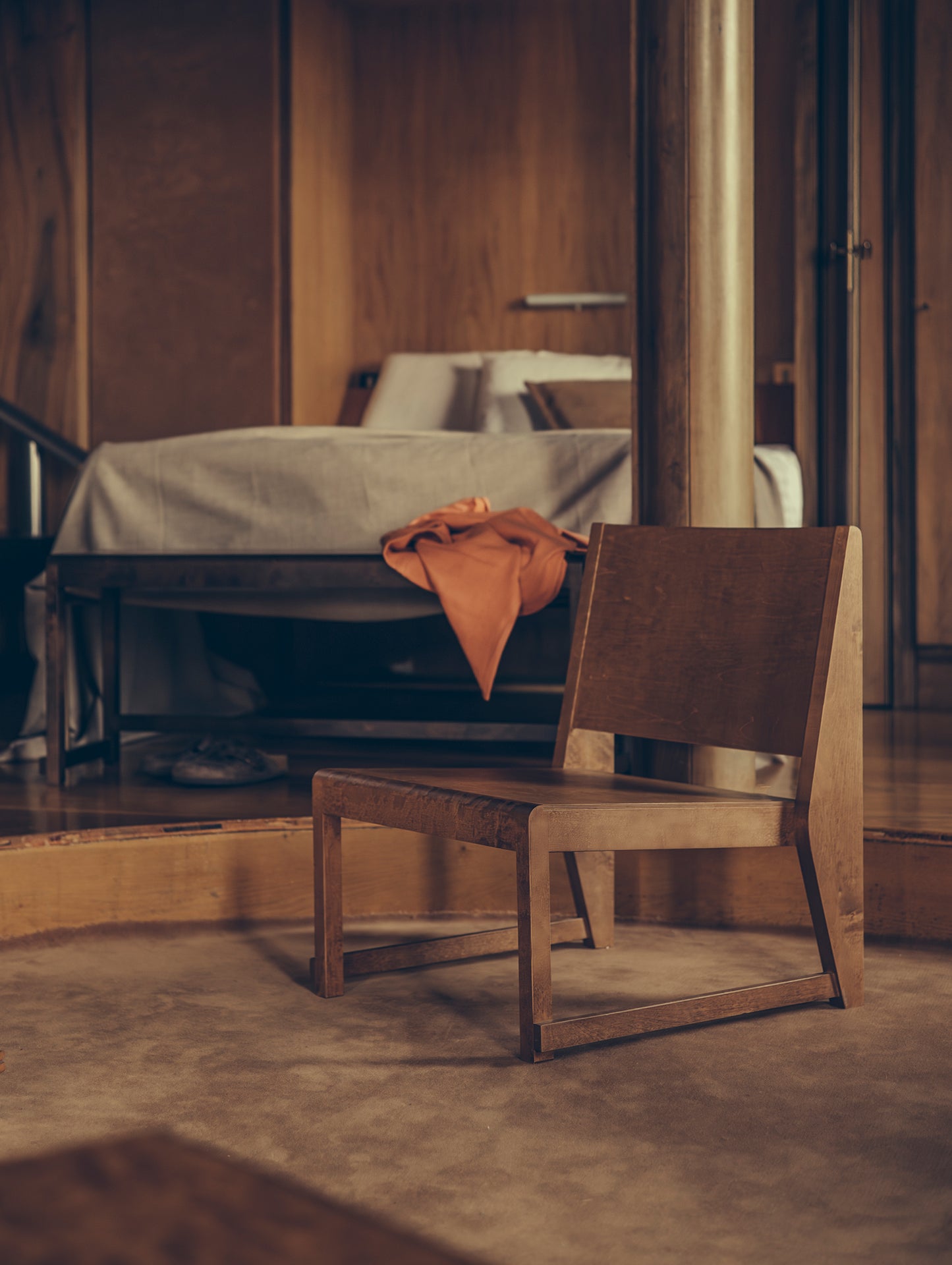 Easy Chair 01