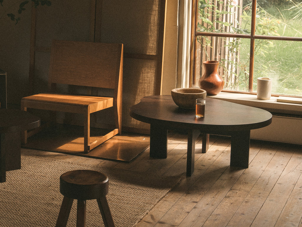 Easy chair on sale table