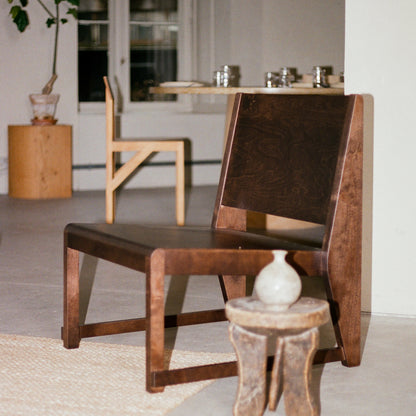 Easy Chair 01
