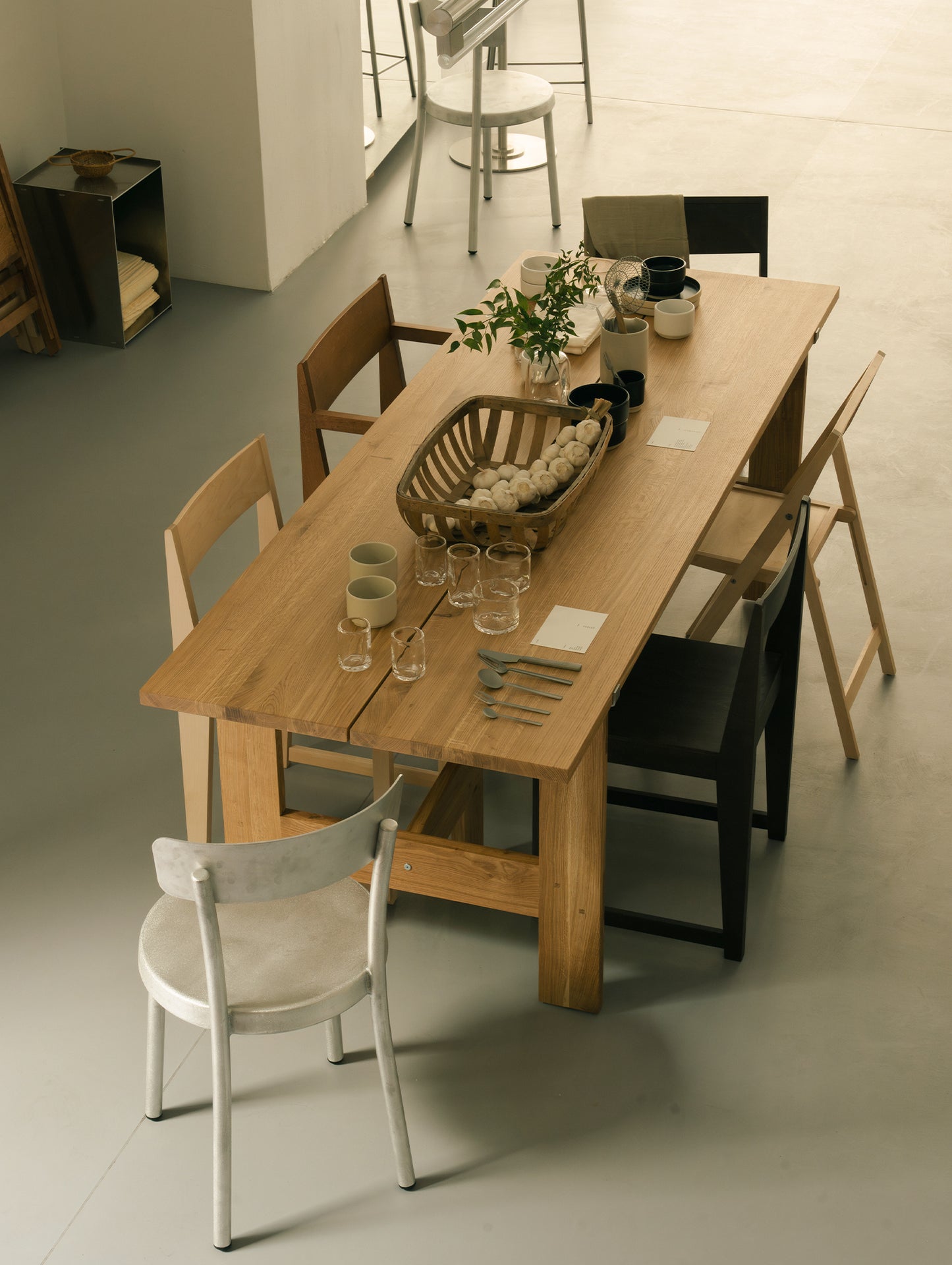 Farmhouse Planks Table