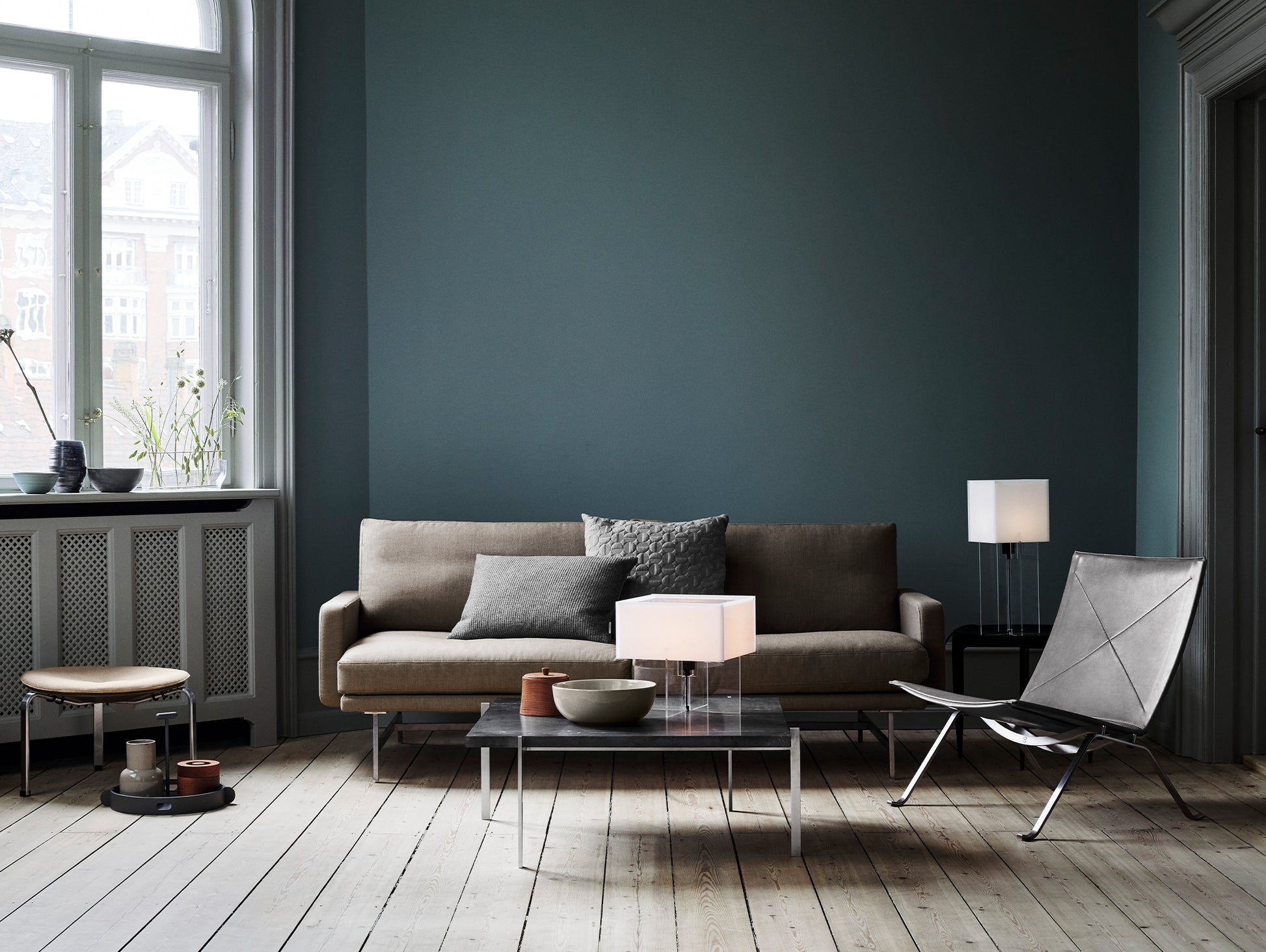 PK61 Coffee Table by Fritz Hansen - Black Marble Honed