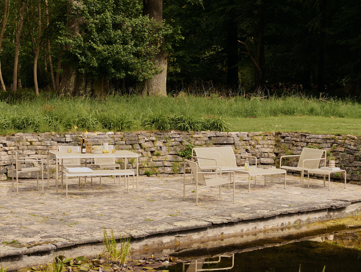 Dapple 2-Seater Lounge Sofa by Ferm Living - Cashmere