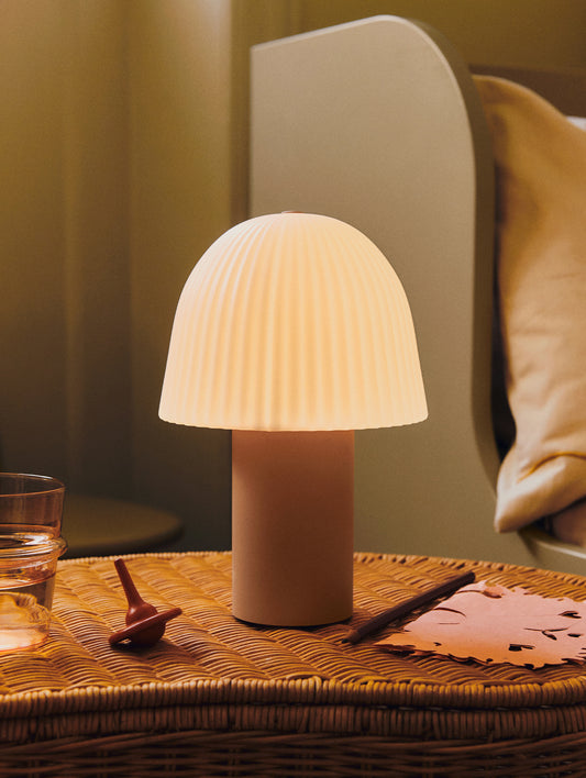 Frill Portable Lamp by Ferm Living - Rose
