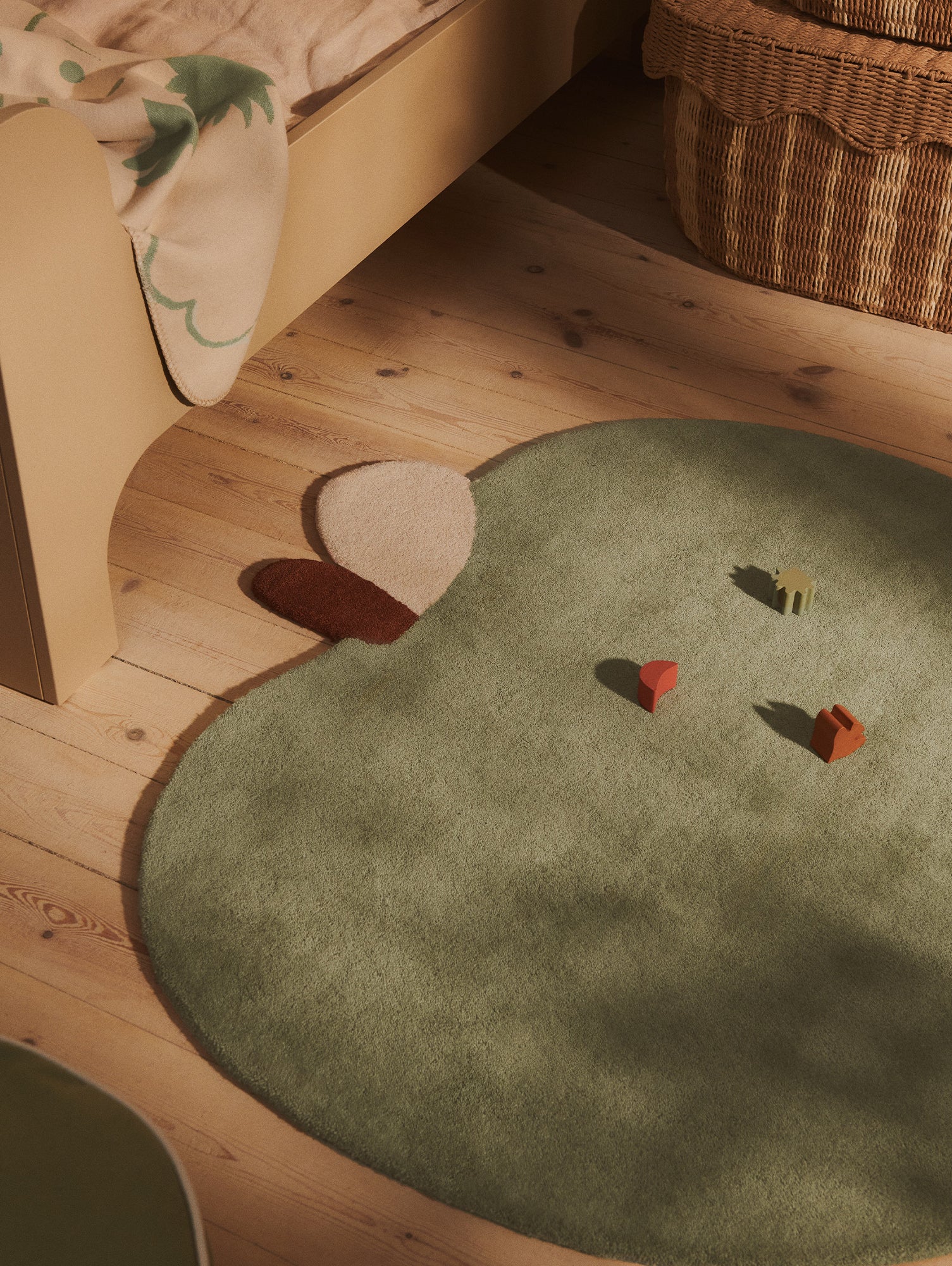 Skye Blanket by Ferm Living - Tea Green / Parchment