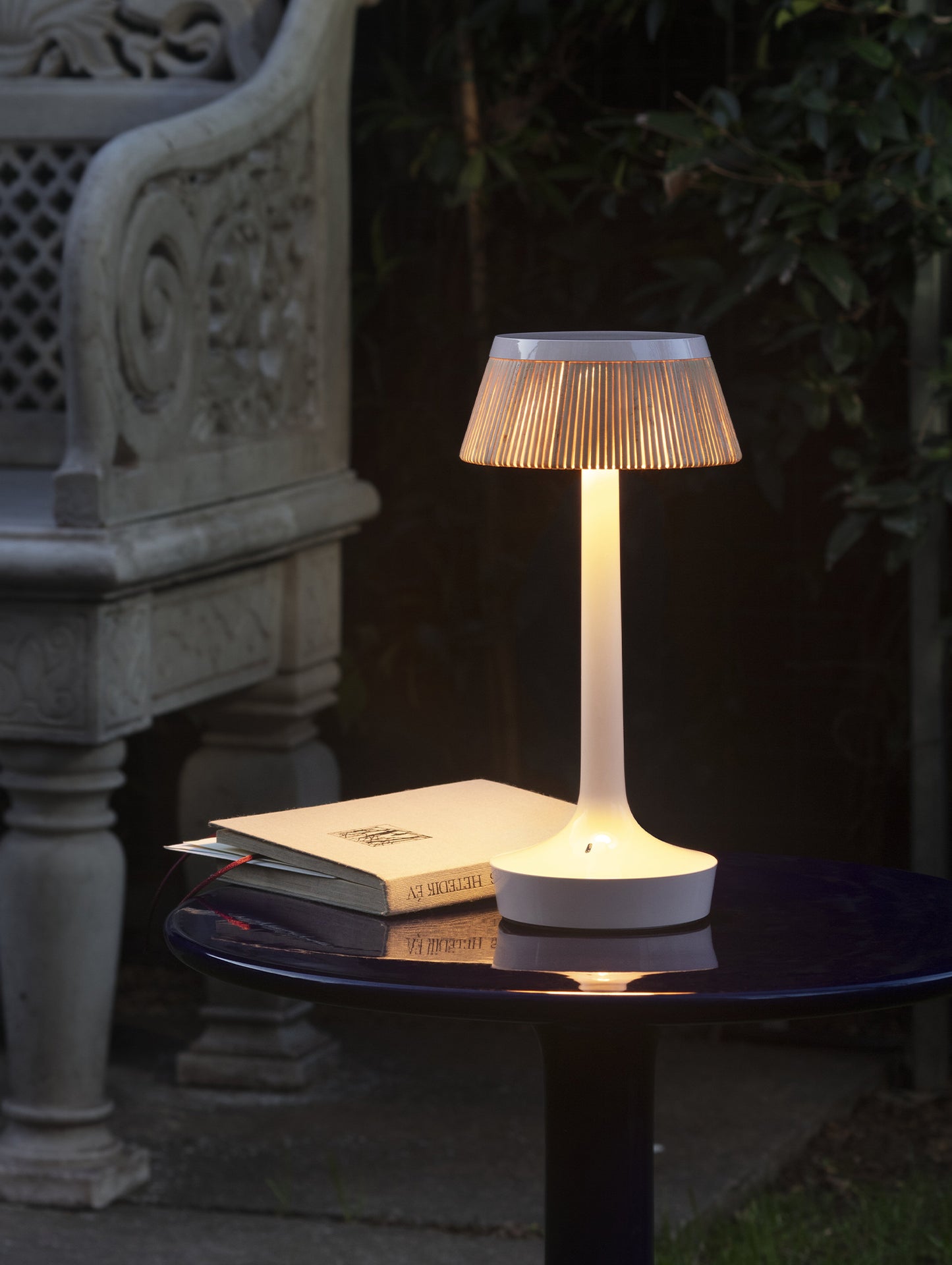 Bon Jour Unplugged Portable Lamp by Flos - French Rose / Fabric Crown