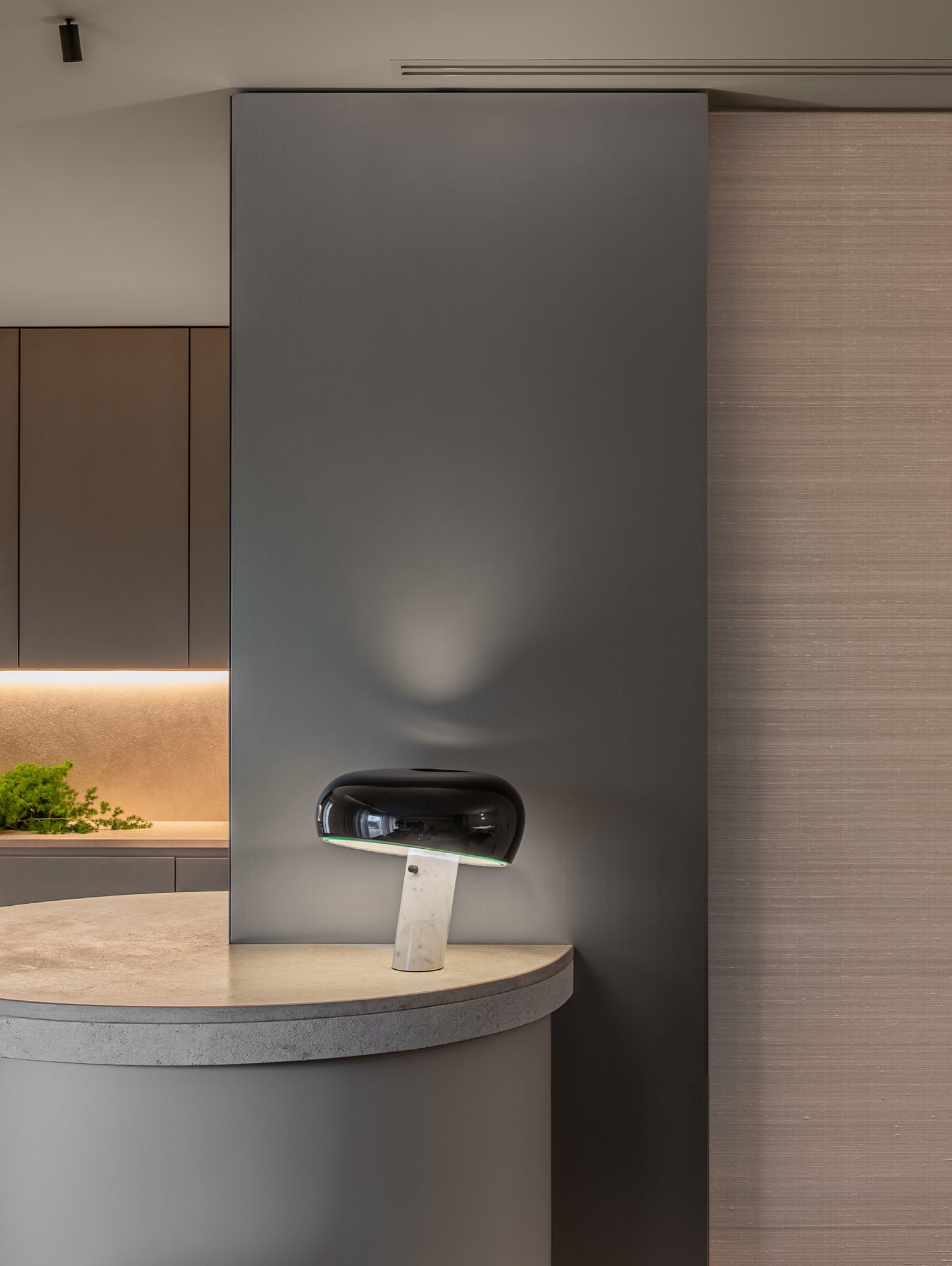 Snoopy Table Lamp by Flos - Black
