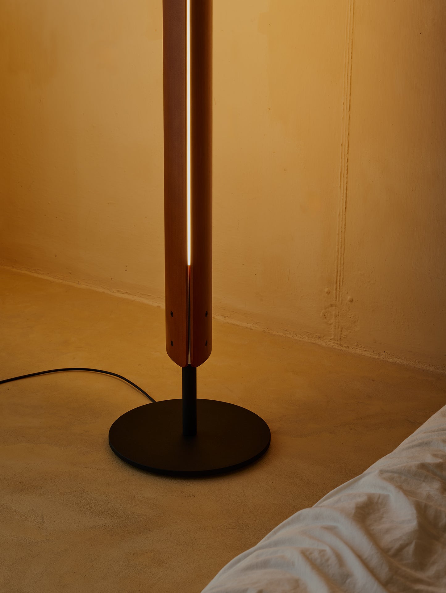 Seki-Han Floor Lamp