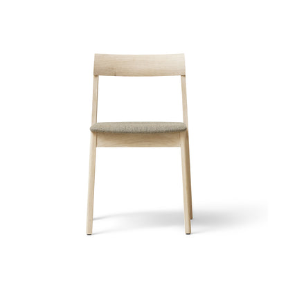 Blueprint Chair Upholstered by Form & Refine - Frame: White Oiled Oak / Seat: Hallingdal 65 227