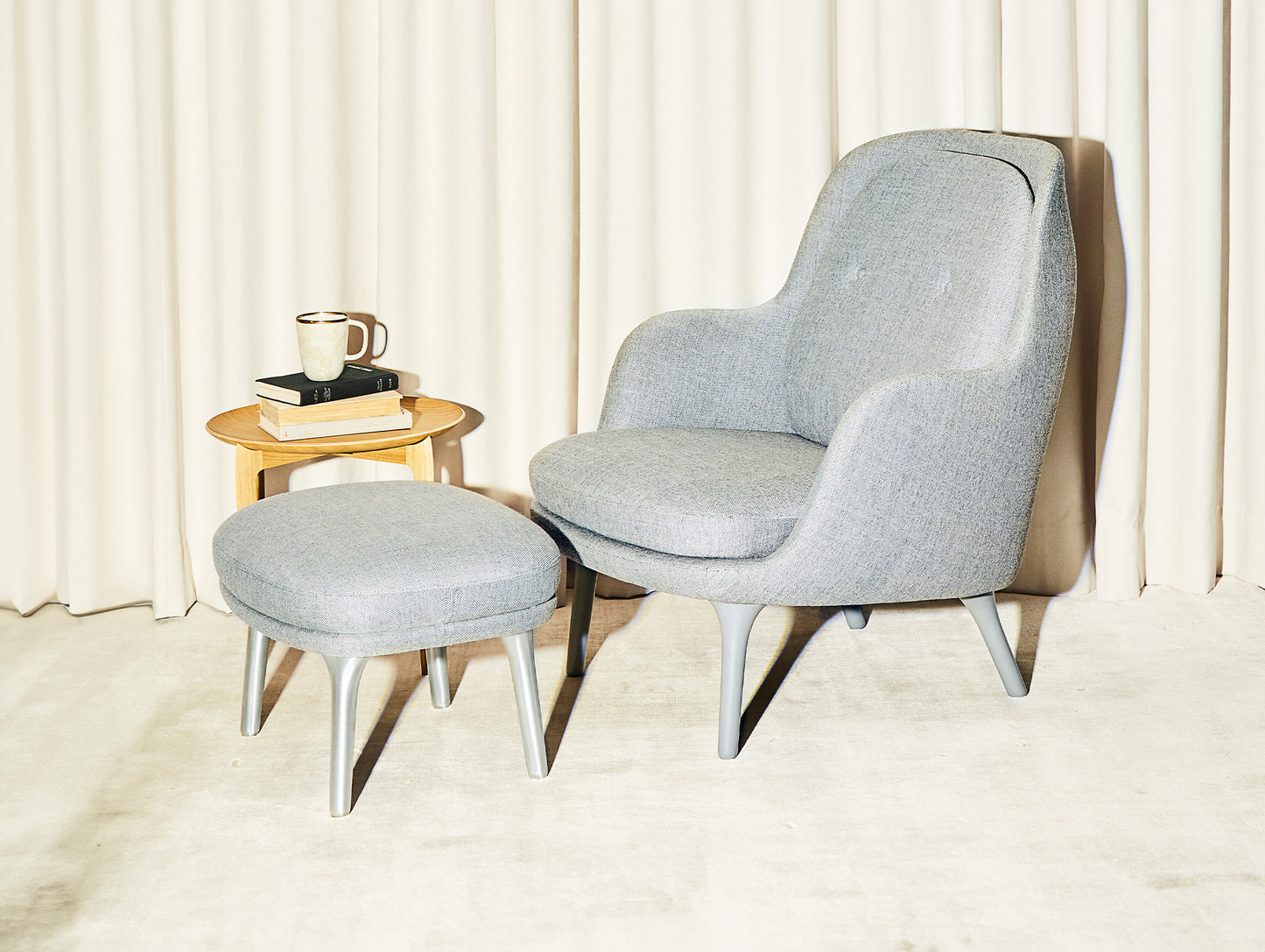 Fri Ottoman by Fritz Hansen