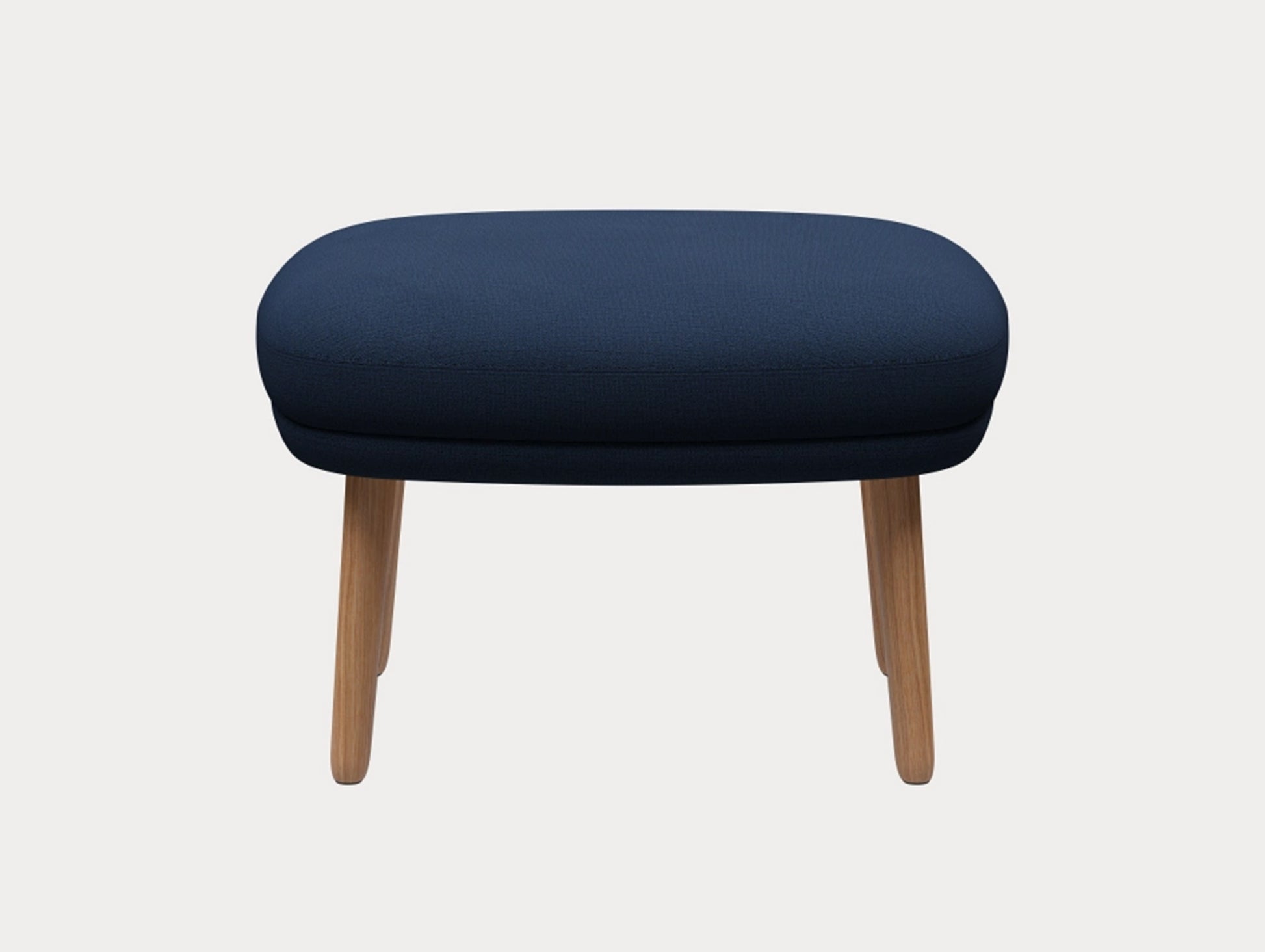 Fri Ottoman by Fritz Hansen - JH15 / 
Outside: Christianshavn 1154 / Seat: Christianshavn 1154