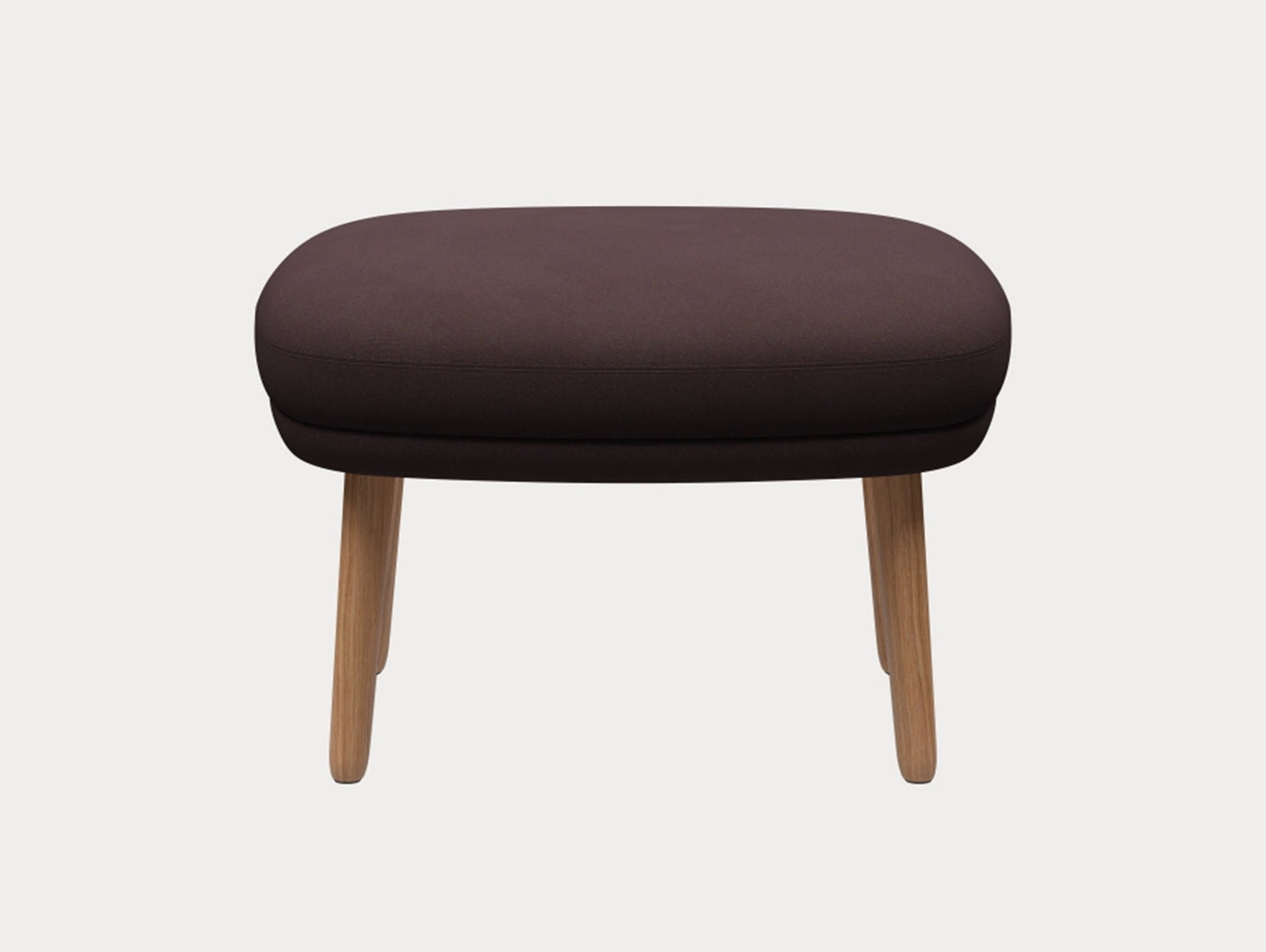 Fri Ottoman by Fritz Hansen - JH15 / 
Outside: Christianshavn 1135 / Seat: Christianshavn 1135