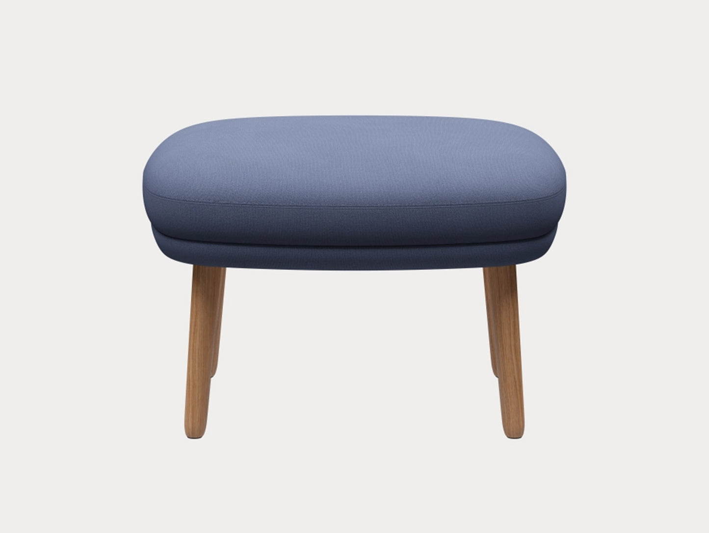 Fri Ottoman by Fritz Hansen - JH15 / 
Outside: Christianshavn 1151 / Seat: Christianshavn 1151