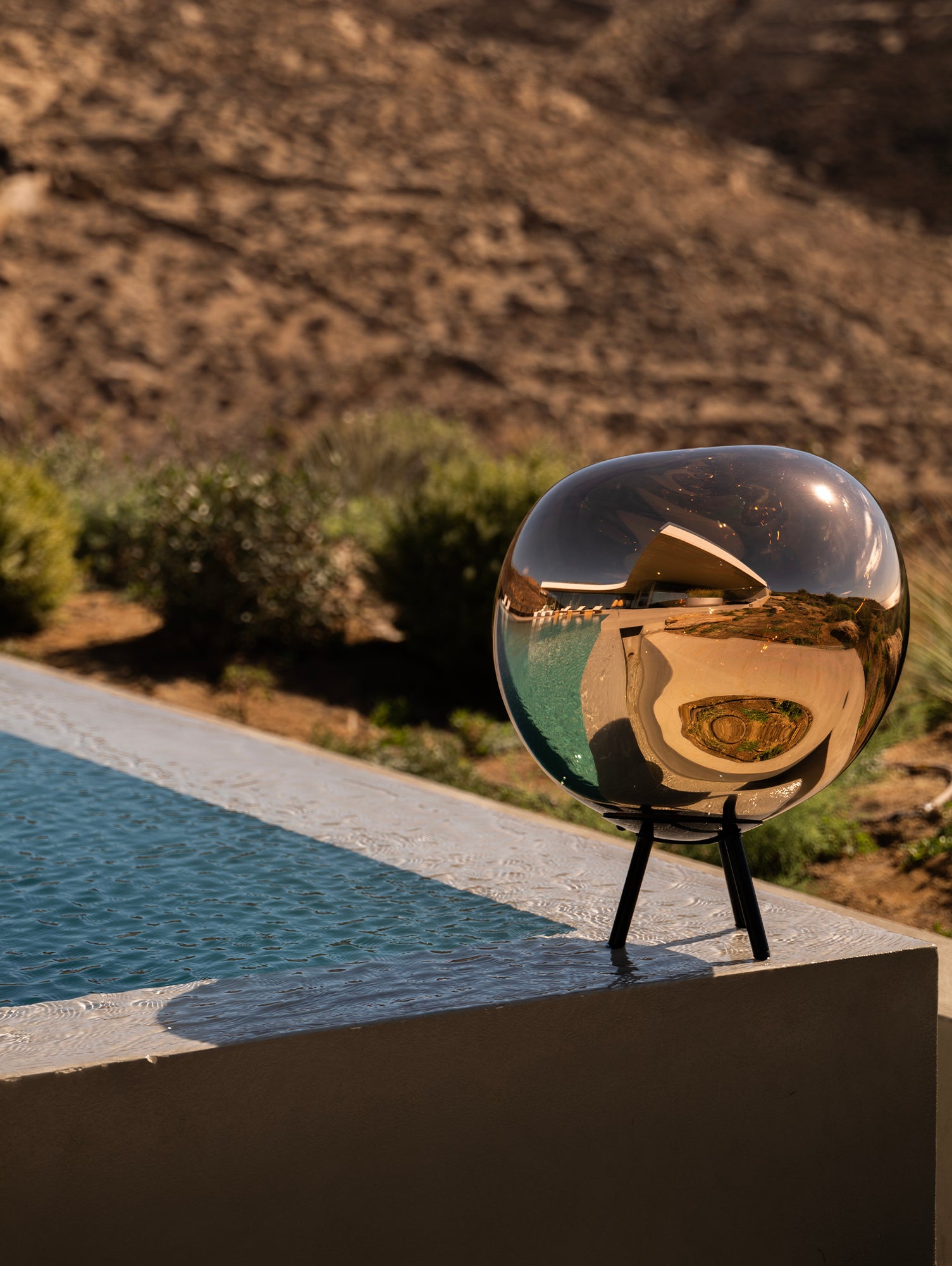 Melt Large LED Portable Lamp by Tom Dixon 