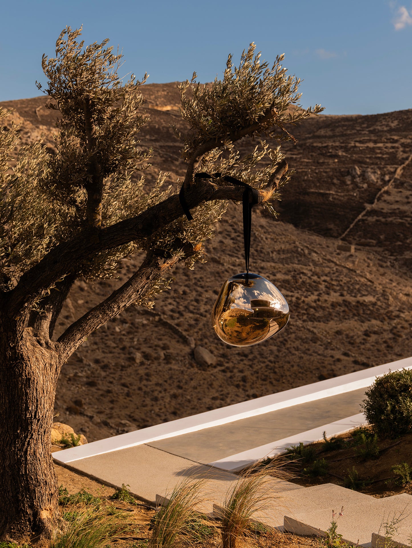 Melt Large LED Portable Lamp by Tom Dixon 