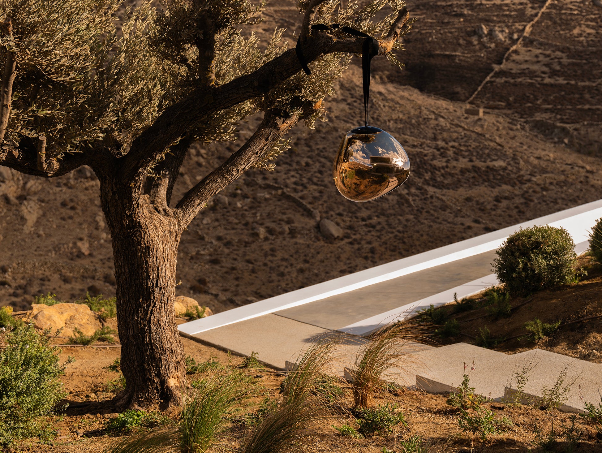 Melt Large LED Portable Lamp by Tom Dixon 