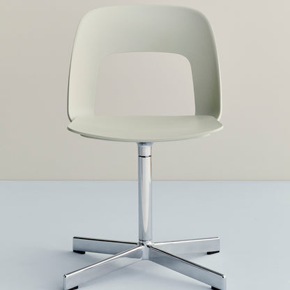 Layout Chair - Swivel Base by HAY