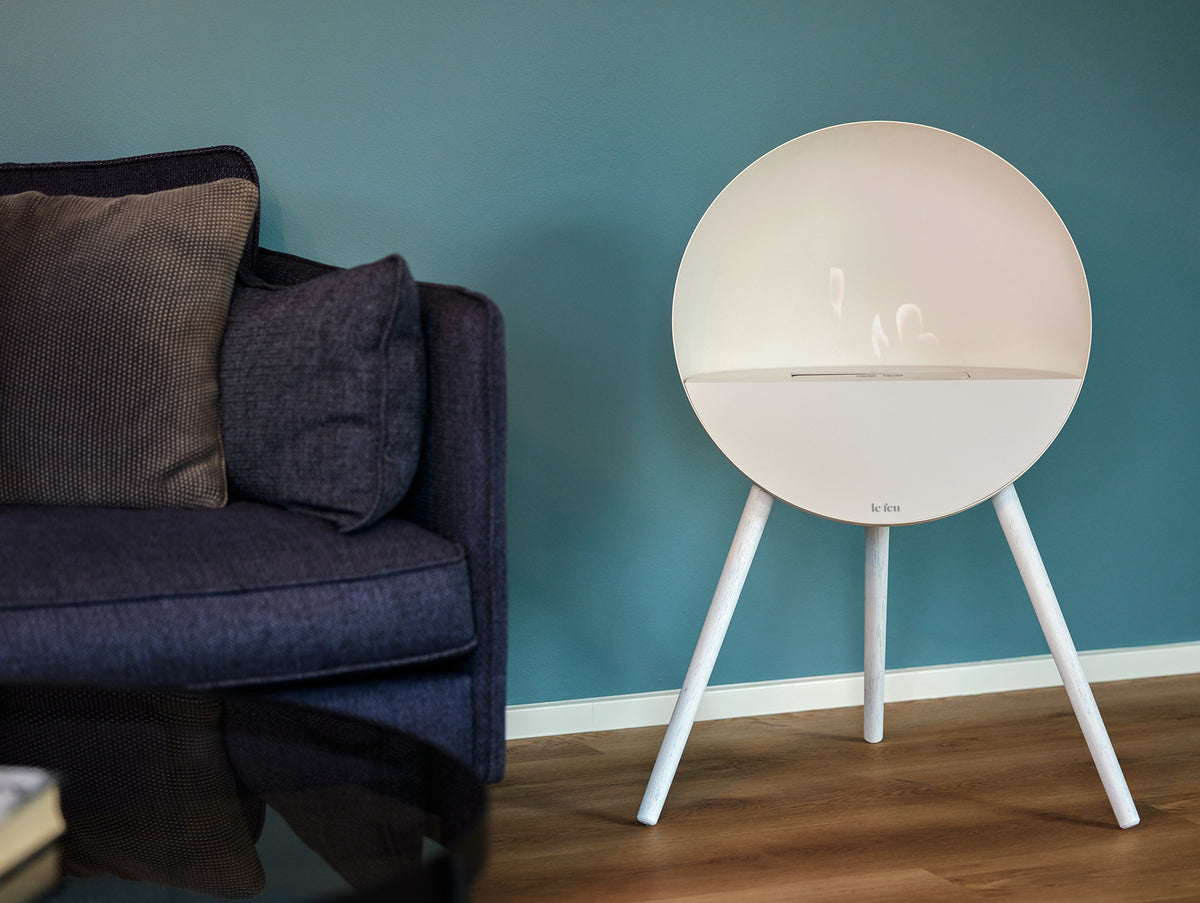 Le Feu Eye Fireplace with White Body, White Top, White Front and White Oak Base