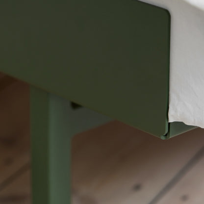 Moebe Bed 90-180 cm - Pine Green