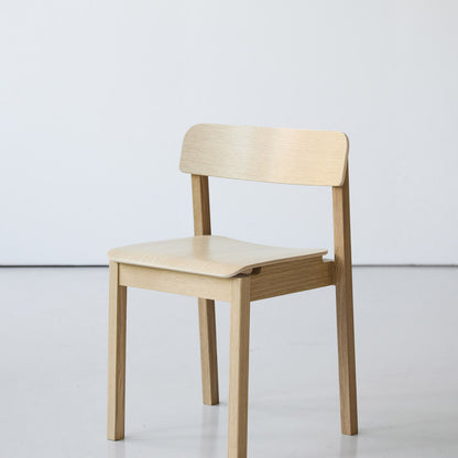 Everyday Chair by Moebe - Lacquered Oak