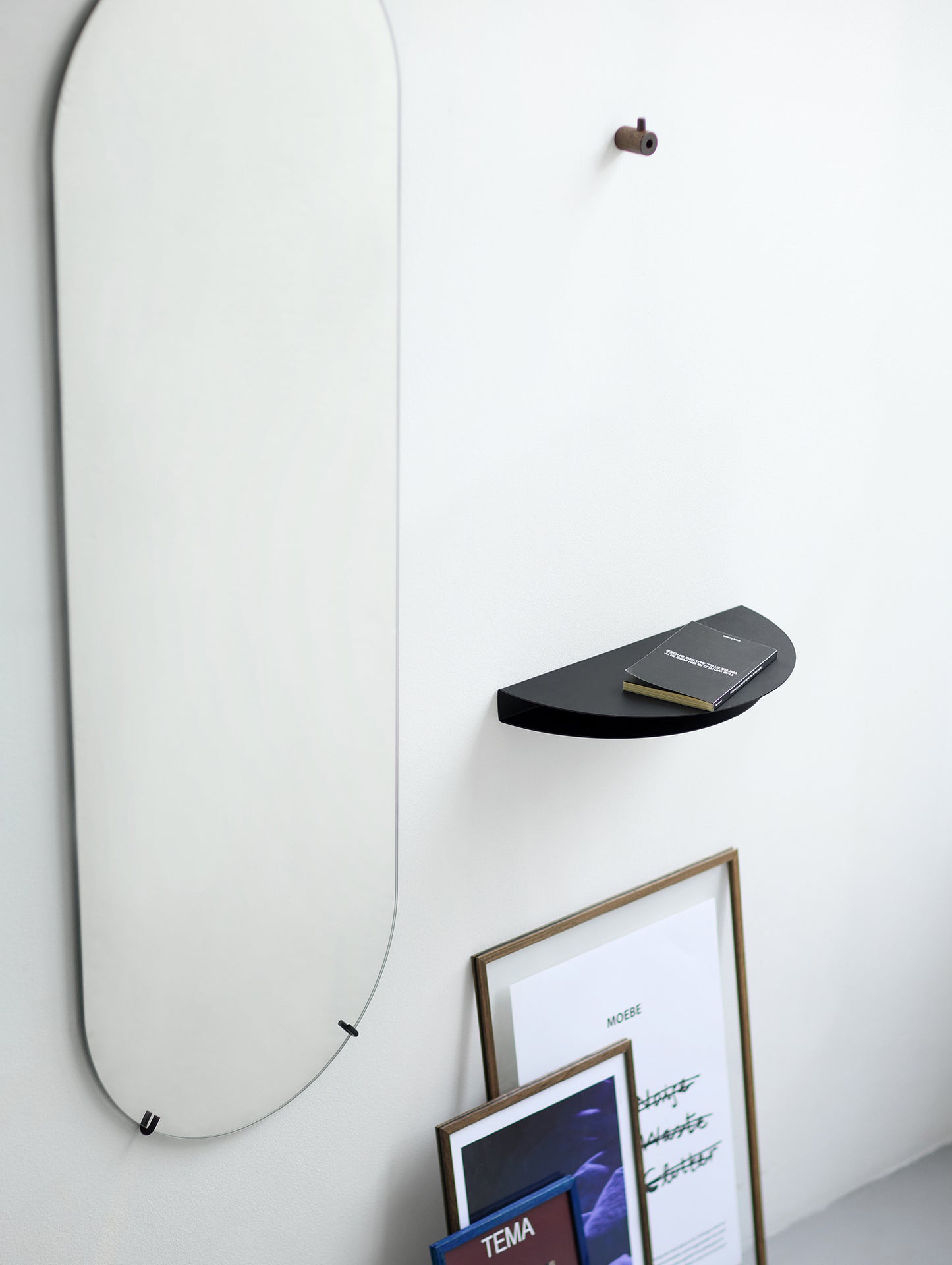 Half Moon Shelf by Moebe - Black