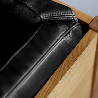 Moebe Lounge Chair by Moebe - Oak Frame / Black Leather