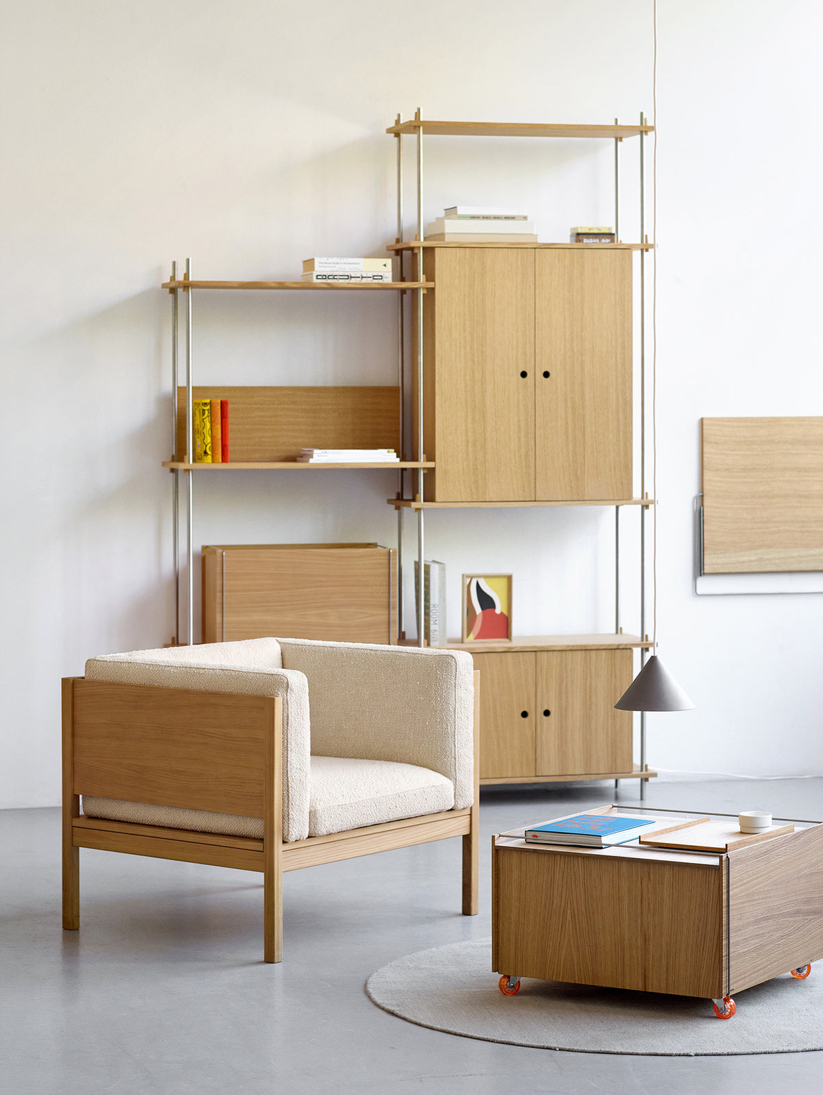 Moebe Lounge Chair by Moebe - Oak Frame / Moss 19