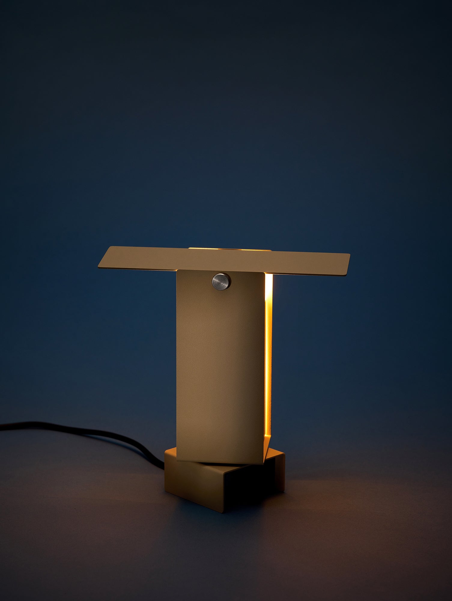 Pivoting Table Lamp by Moebe - Sand