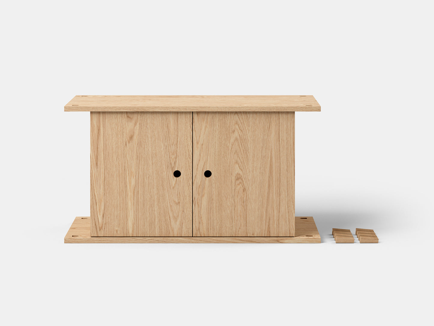Moebe Cabinet / Oiled Oak