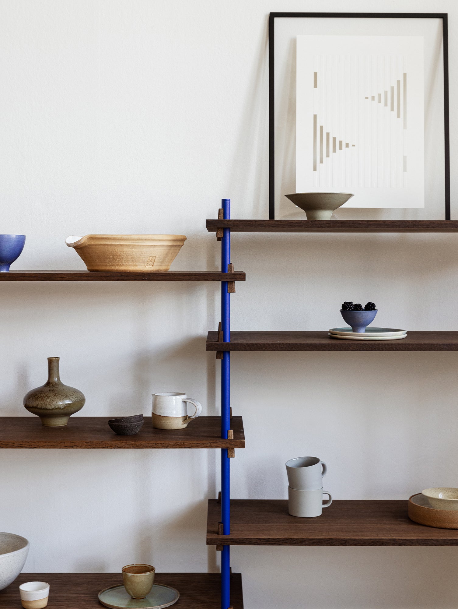 Moebe Shelving System - S.115.2.A Set in Deep Blue / Smoked Oak