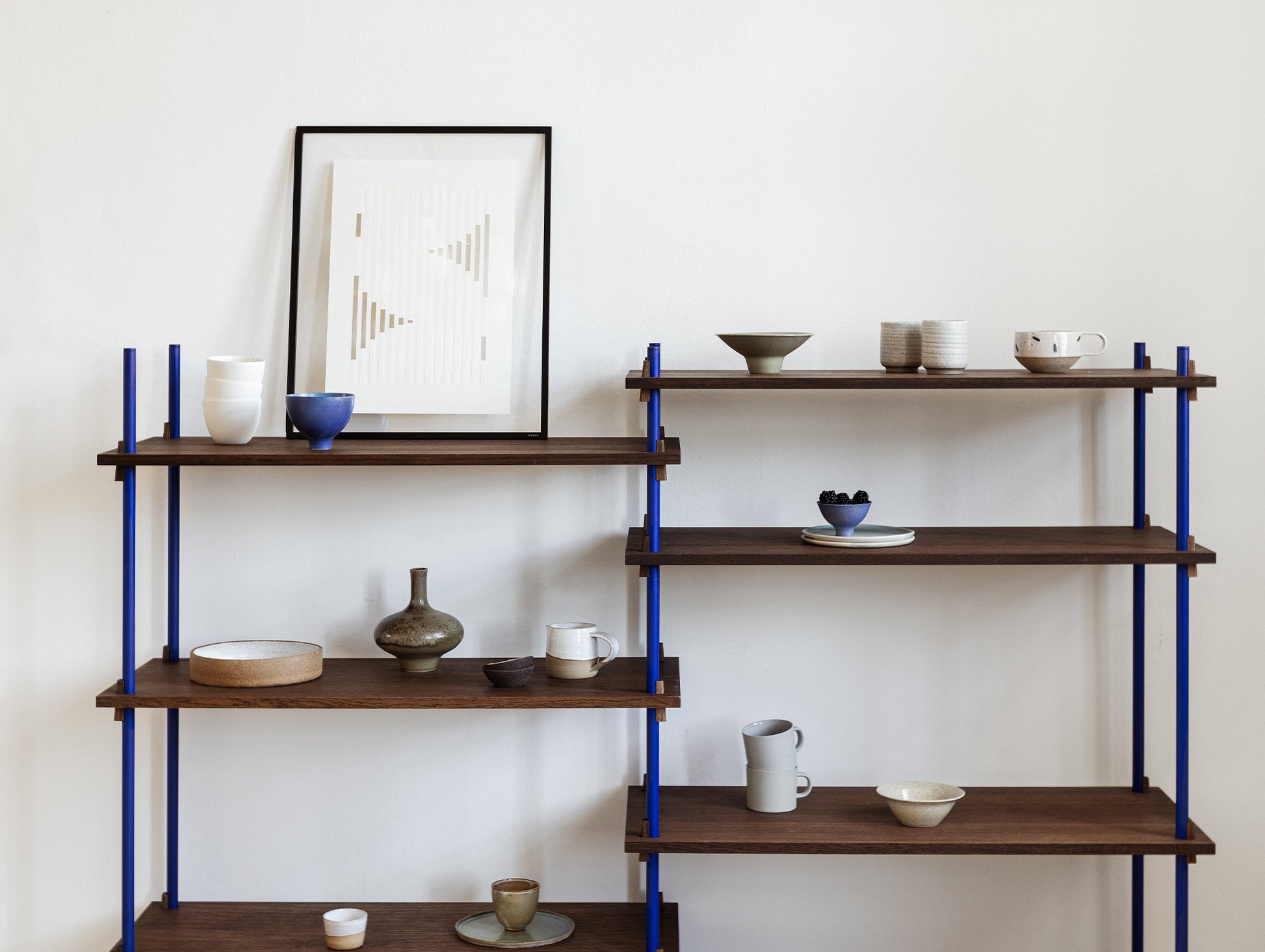 Moebe Shelving System - S.115.2.A Set in Deep Blue / Smoked Oak