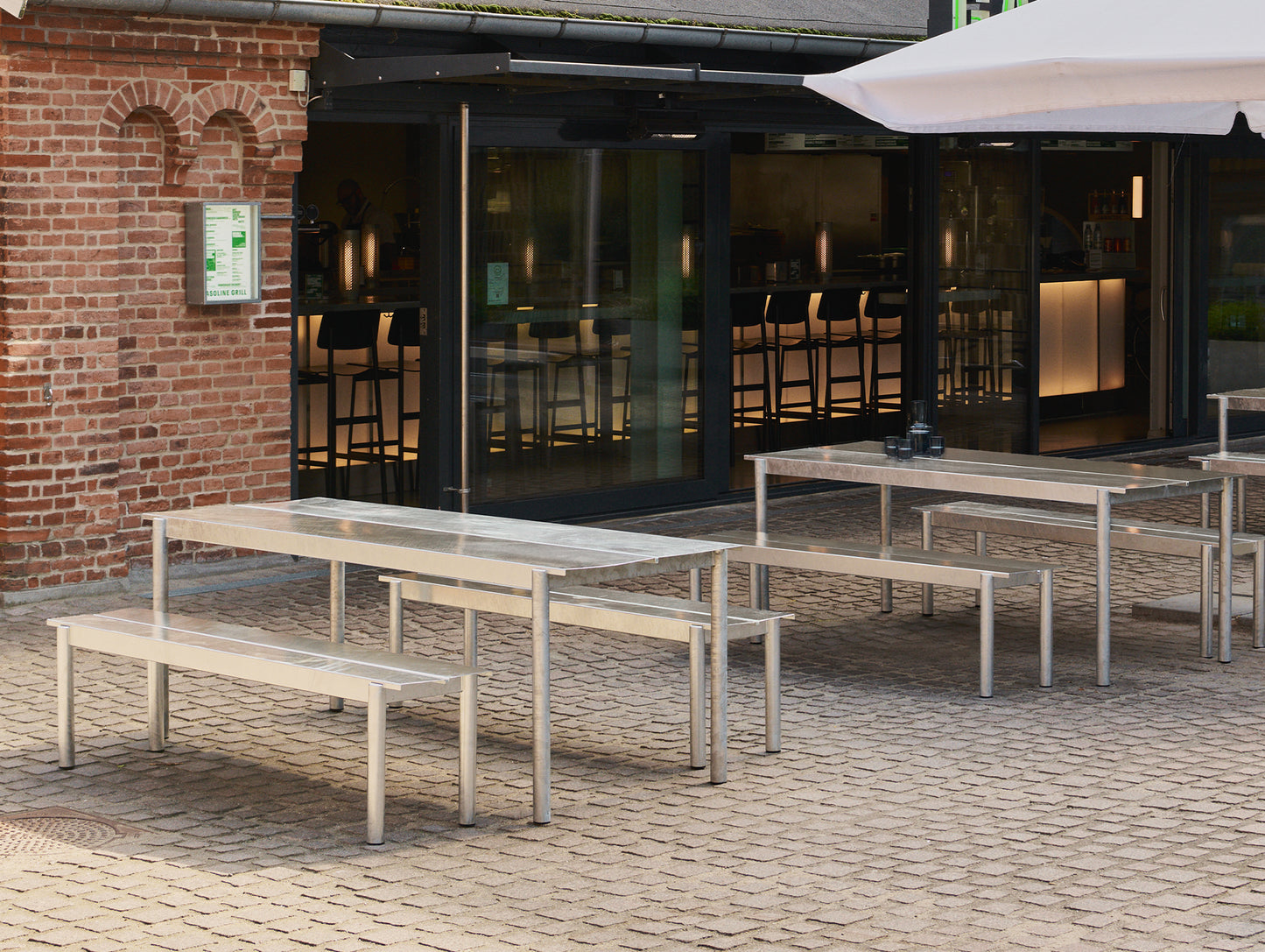 Muuto Linear Table  - Warm Galvanised Steel