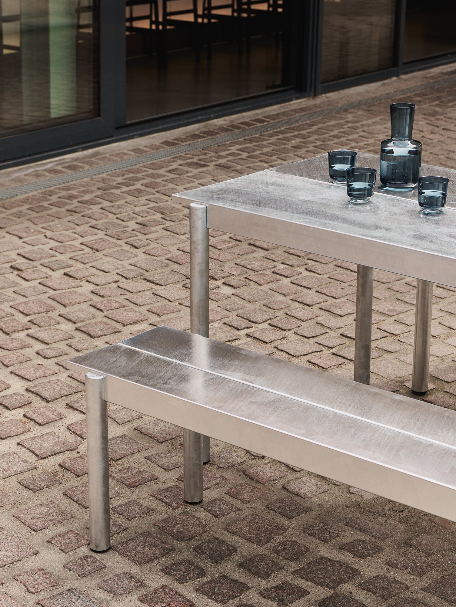 Muuto Linear Table  - Warm Galvanised Steel